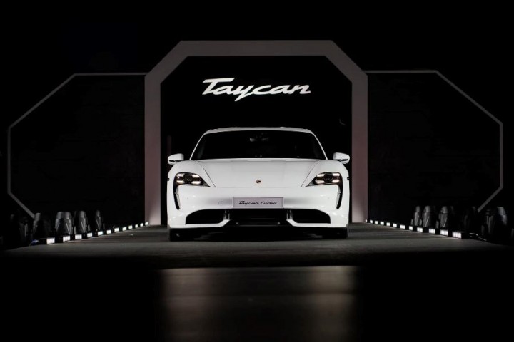Thông số kỹ thuật Porsche Taycan